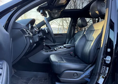 2018 Mercedes-Benz Gls 450 4Matic z USA, uszkodzony, nr VIN 4JGDF6EE3JB038671